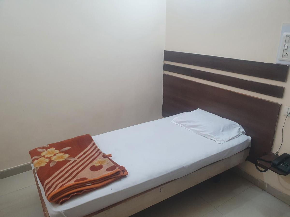 Hotel Anmol Ambikāpur Eksteriør bilde