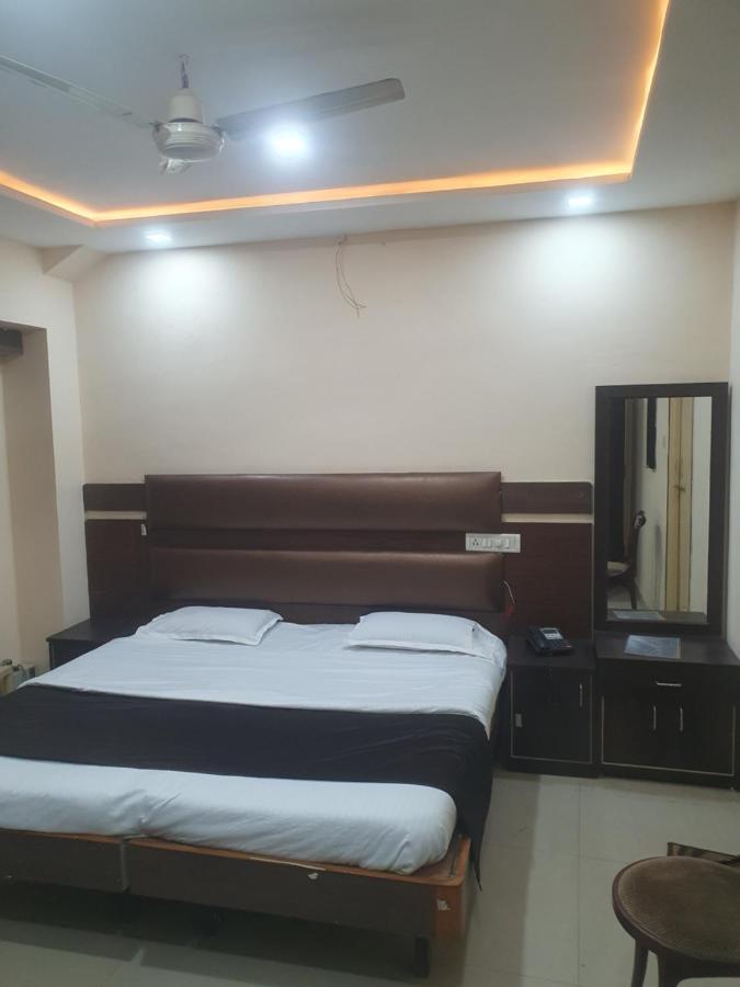 Hotel Anmol Ambikāpur Eksteriør bilde