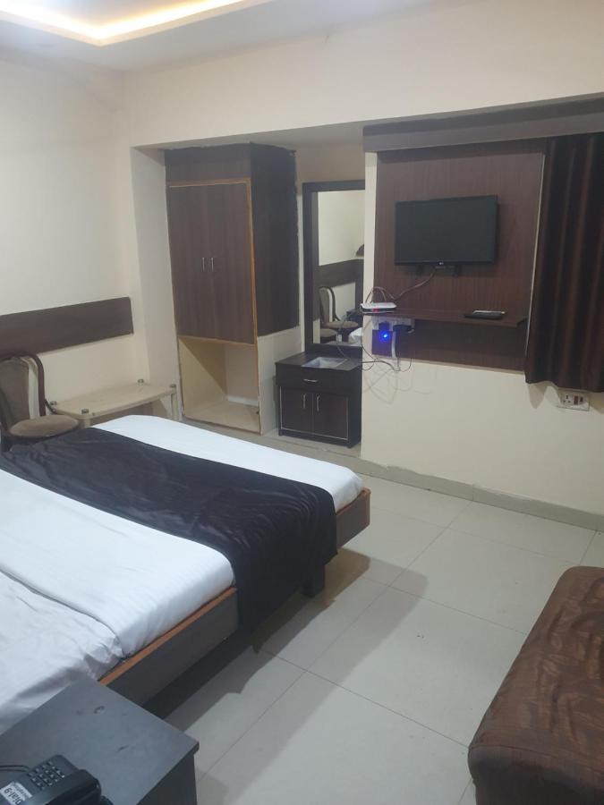 Hotel Anmol Ambikāpur Eksteriør bilde